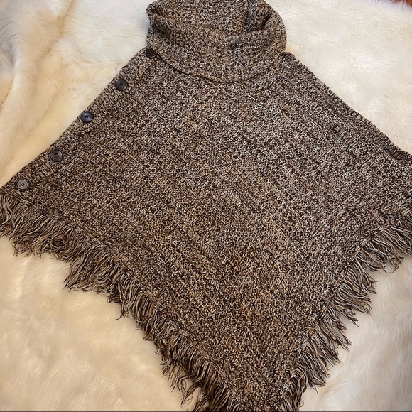Cowl Neck Fringed Poncho - Picture 16 of 16